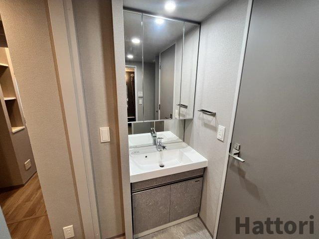 アーバネックス天満橋Frontの独立洗面台