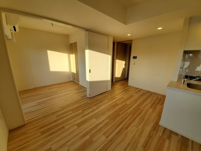 KI-LIGHTKINSHICHOの居間・リビング