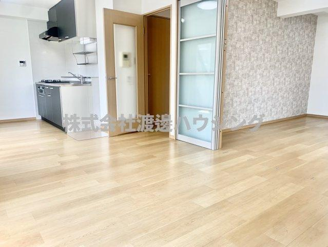 アルシェ江坂の居間・リビング