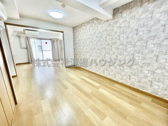 アルシェ江坂の居間・リビング