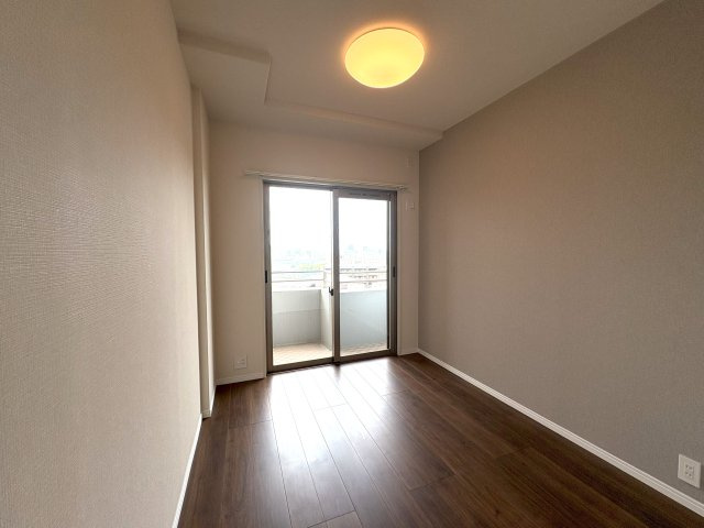 グランドステイツ大濠公園南の洋室