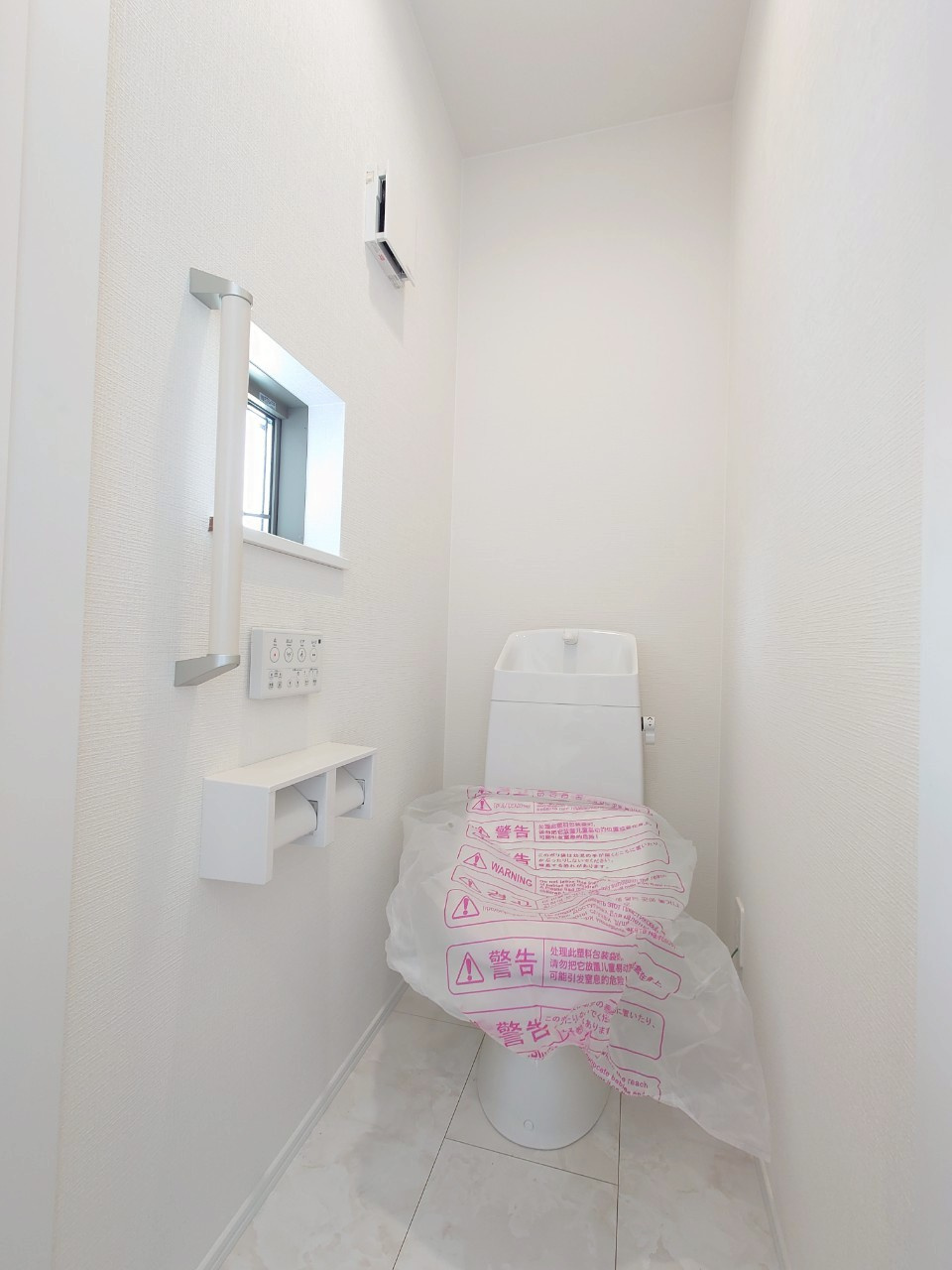 ◆リビング広々１８帖以上◆全居室収納付き◆全室２面採光◆長岡京今里薬師堂のトイレ|１Ｆトイレ