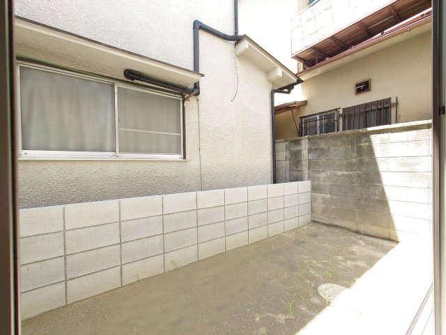 ◆リビング広々１８帖以上◆全居室収納付き◆全室２面採光◆長岡京今里薬師堂の庭|庭