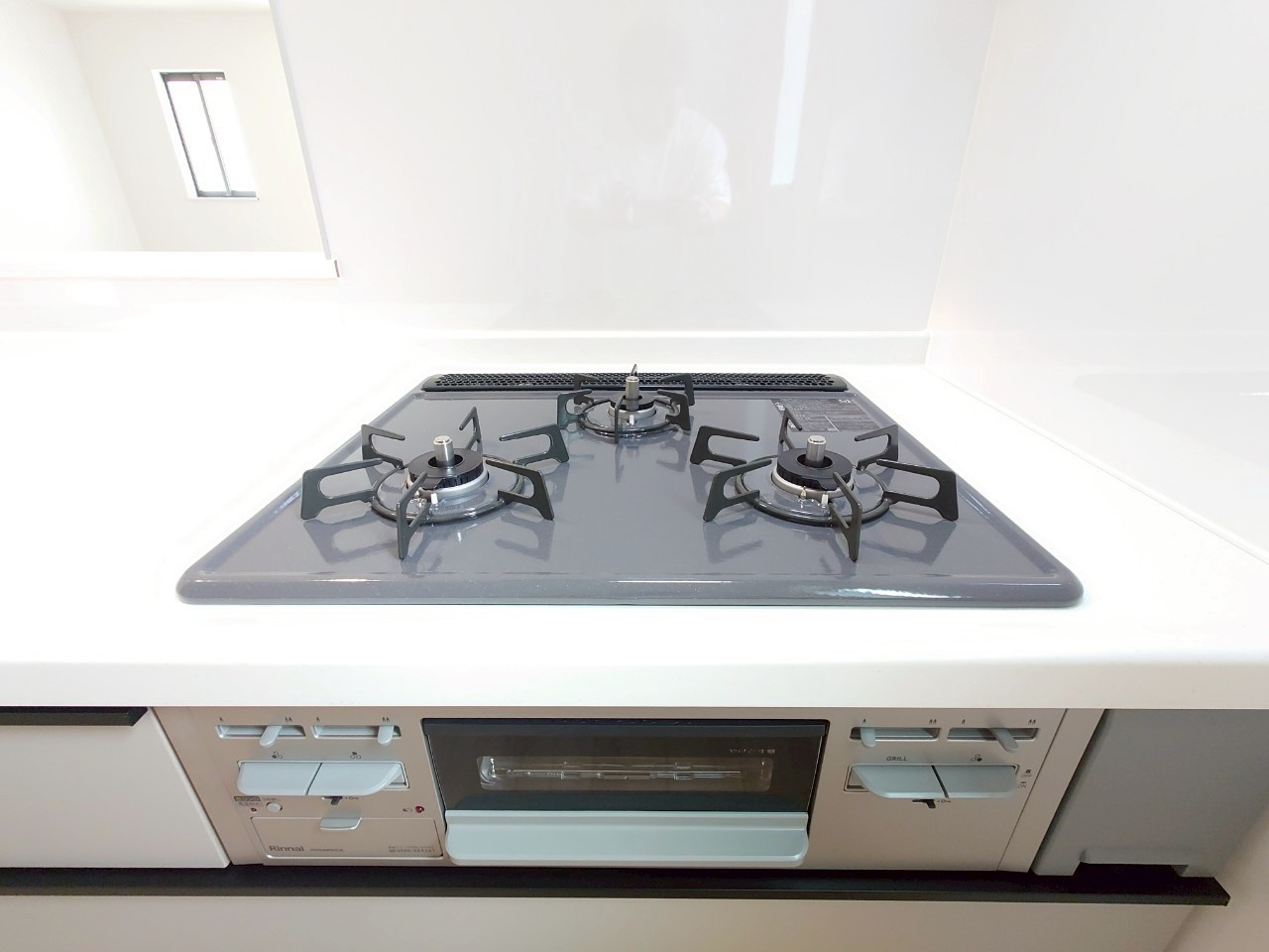 ◆リビング広々１８帖以上◆全居室収納付き◆全室２面採光◆長岡京今里薬師堂のキッチン|コンロ