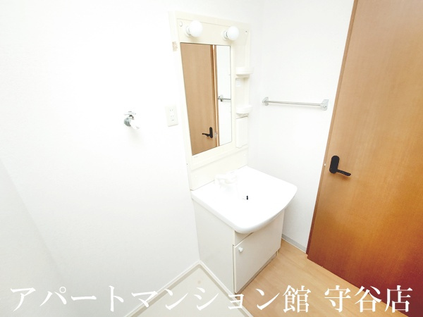 アーバンヒルズの独立洗面台
