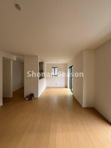 【居間・リビング】 | 配膳・片付けのしやすいカウンターキッチン♪