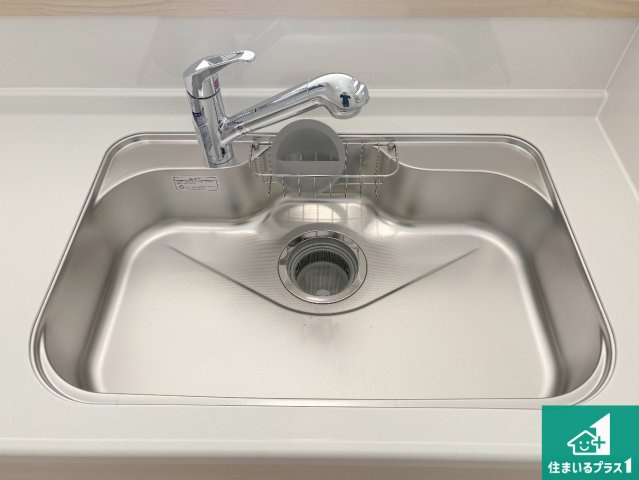 野洲市冨波甲　第4期　新築一戸建ての設備|洗い物も楽にできる、広々シンク！