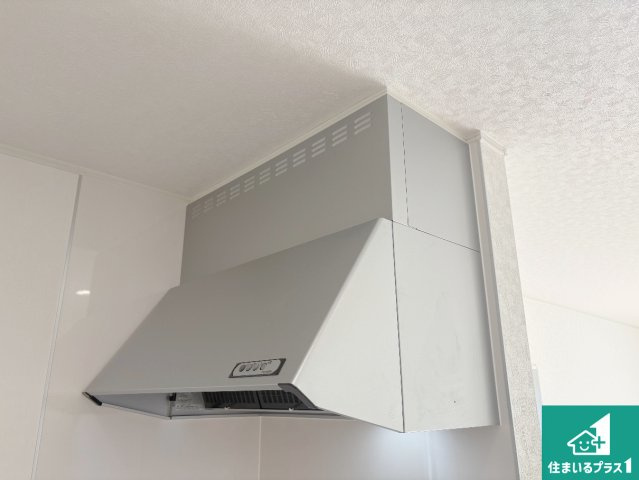 野洲市冨波甲　第4期　新築一戸建ての設備|汚れにくいスロットフィルタでお手入れラクラク！ＬＥＤ照明付き！