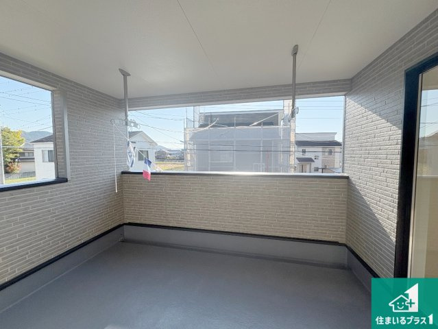 野洲市冨波甲　第4期　新築一戸建てのバルコニー|急な雨でも安心のインナーバルコニー！