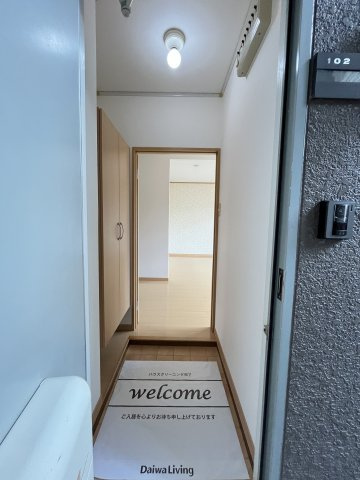 エアフォルクC棟の玄関