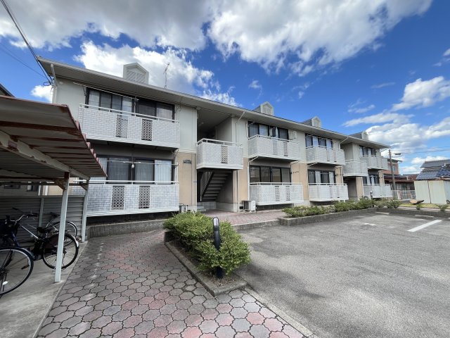 エアフォルクC棟の外観