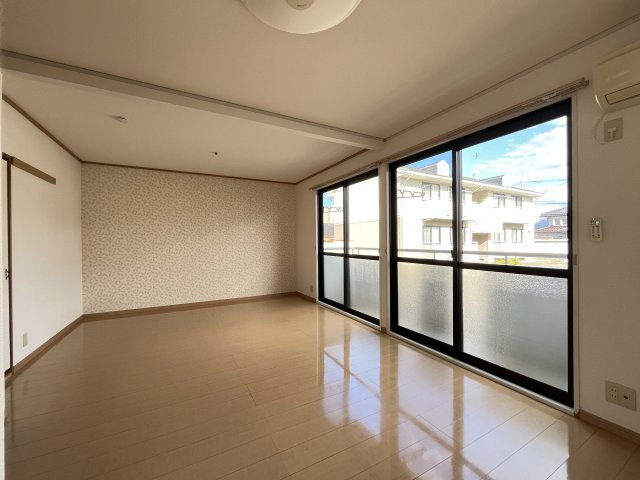 エアフォルクC棟の居間・リビング