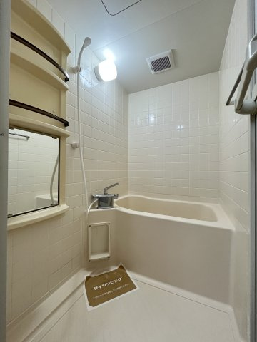 エアフォルクC棟の浴室