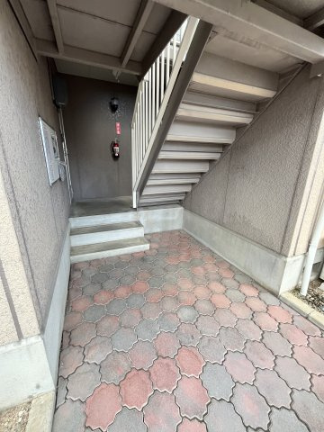 エアフォルクC棟のエントランス