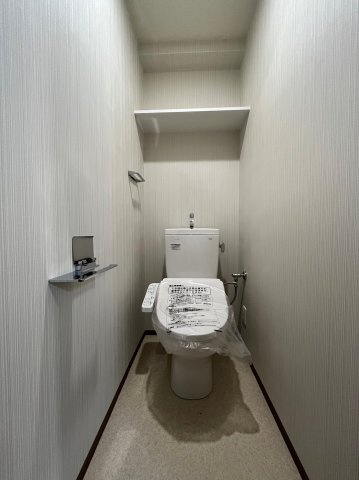 大阪市城東区関目６丁目の賃貸マンションのトイレ