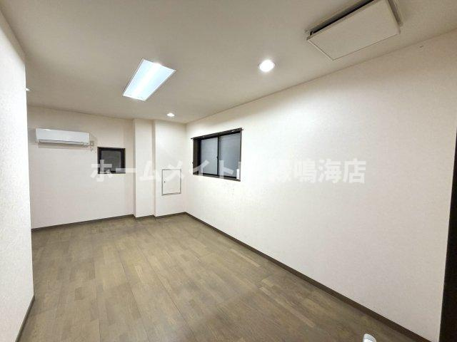 上汐田店舗事務所の内装