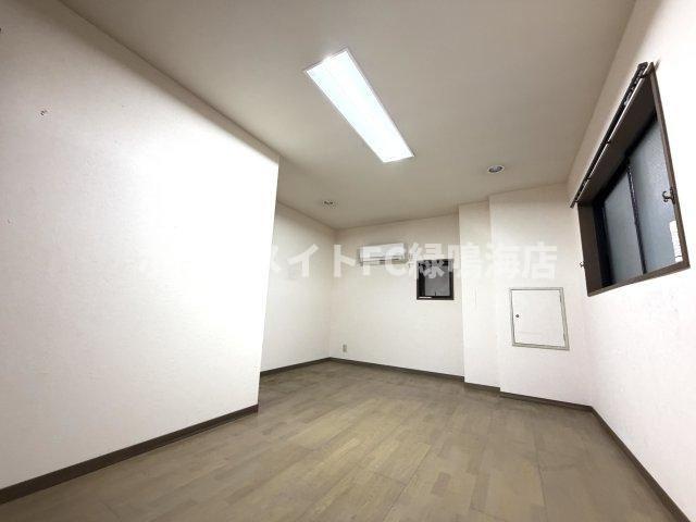 上汐田店舗事務所の内装