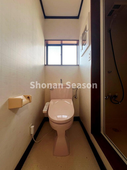 【トイレ】 | 冷たい便座に座らずに済み、衛生的で快適な「温水洗浄便座」