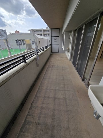 アクセス六本松南サージュのバルコニー