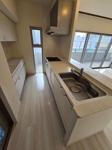 アクセス六本松南サージュのキッチン