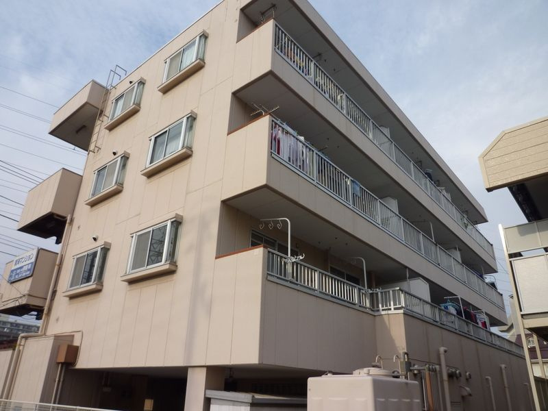 東海マンションの外観