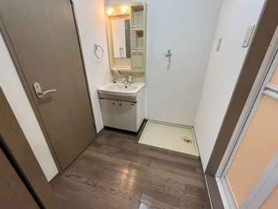 【玄関】 | フローラルコートII番館