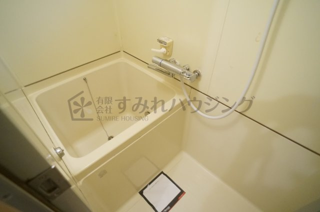 安倉南ハイツⅢの浴室