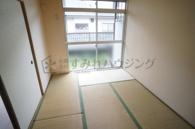 安倉南ハイツⅢの和室