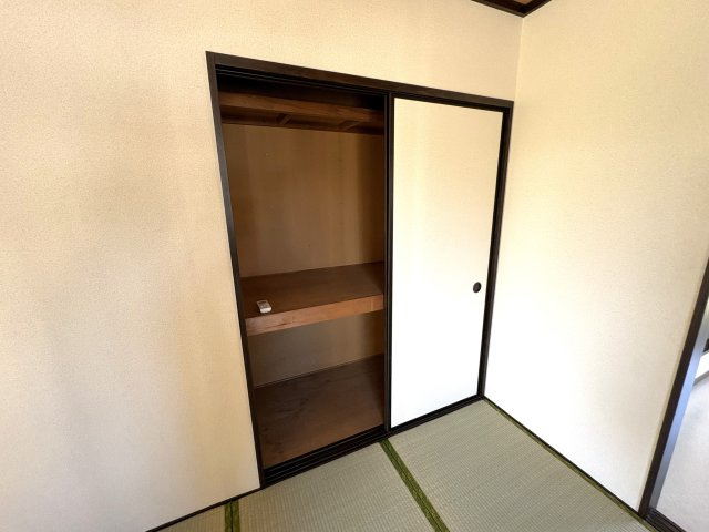 峰ハイツの収納