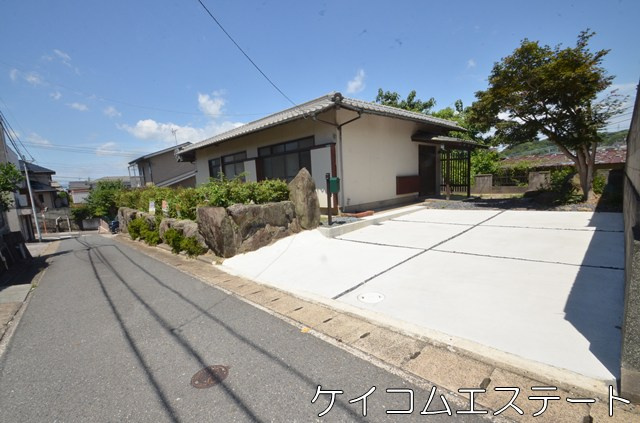 通谷フラットハウス