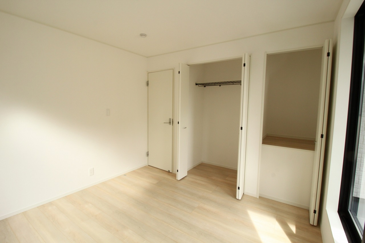 高知市旭天神町第1　1号棟　（全2区画）の洋室|2Ｆ　南の部屋　6.1帖