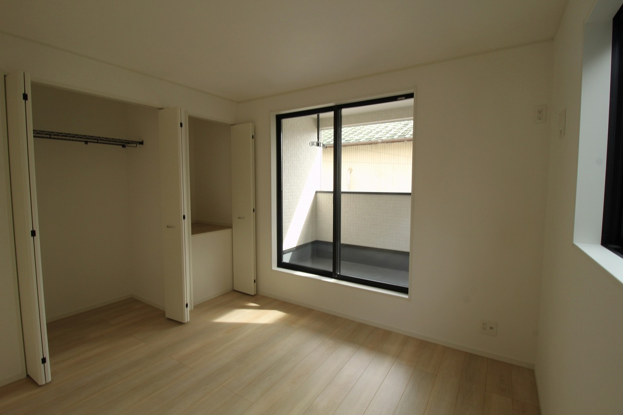 高知市旭天神町第1　1号棟　（全2区画）の洋室|2Ｆ　南の部屋　6.1帖