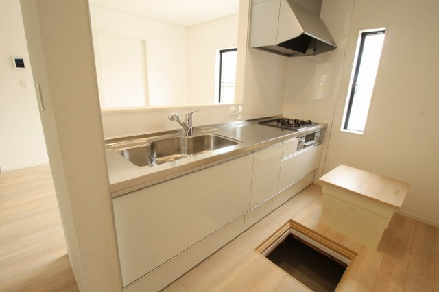 高知市旭天神町第1　1号棟　（全2区画）のキッチン|カウンターキッチン