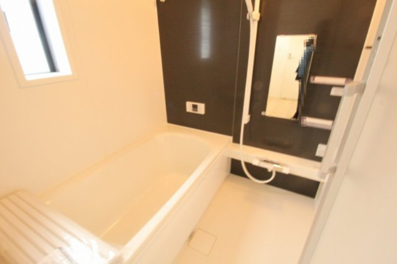 高知市旭天神町第1　1号棟　（全2区画）の浴室