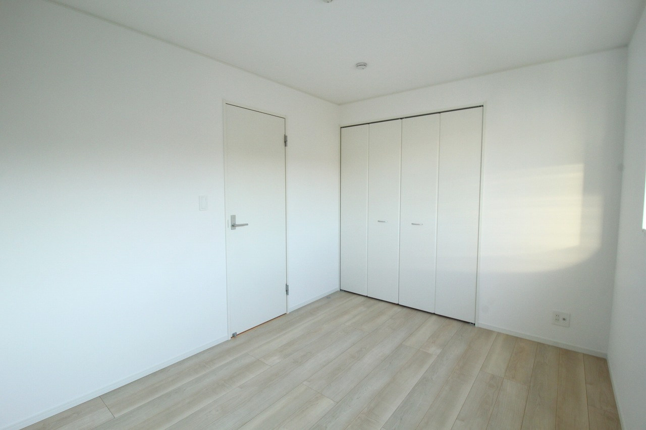 旭天神町第1　2号棟　2Fリビング（全2区画）の洋室|2F　北の部屋　6.0帖