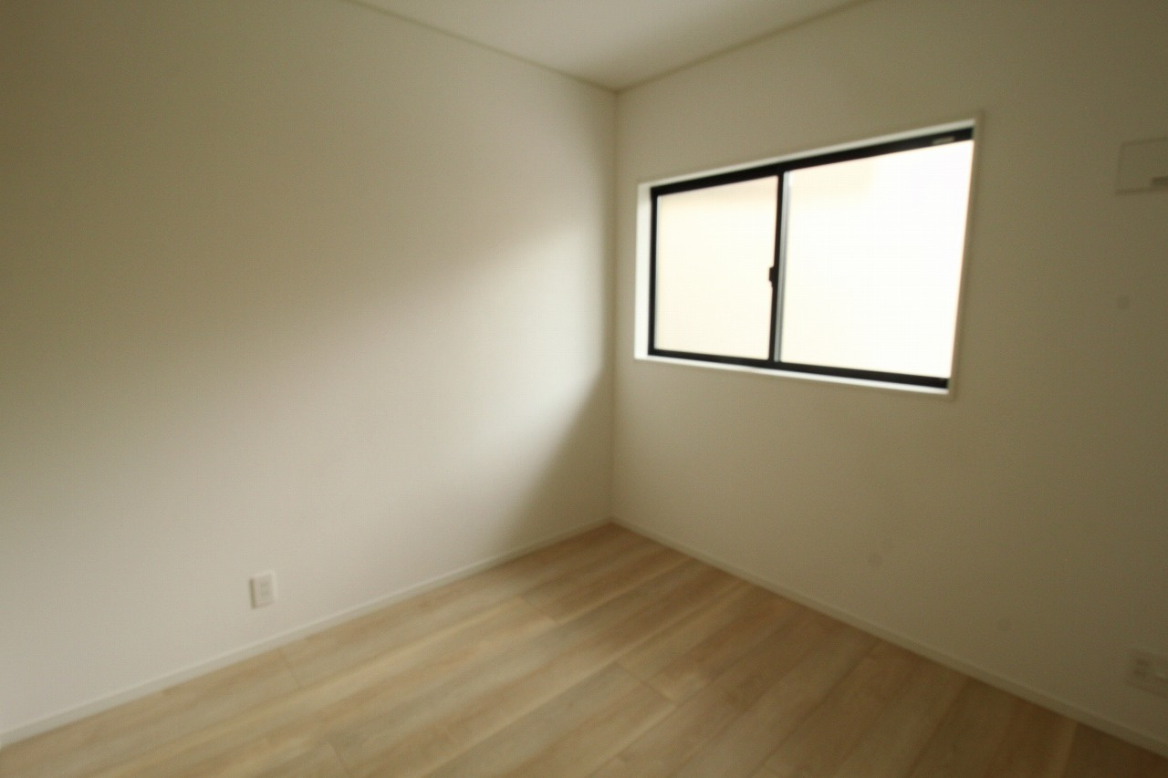 旭天神町第1　2号棟　2Fリビング（全2区画）の洋室|1Ｆ　西の部屋　4.5帖