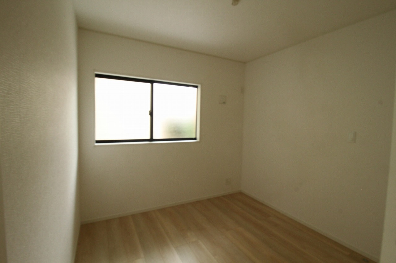 旭天神町第1　2号棟　2Fリビング（全2区画）の洋室|1Ｆ　西の部屋　4.5帖