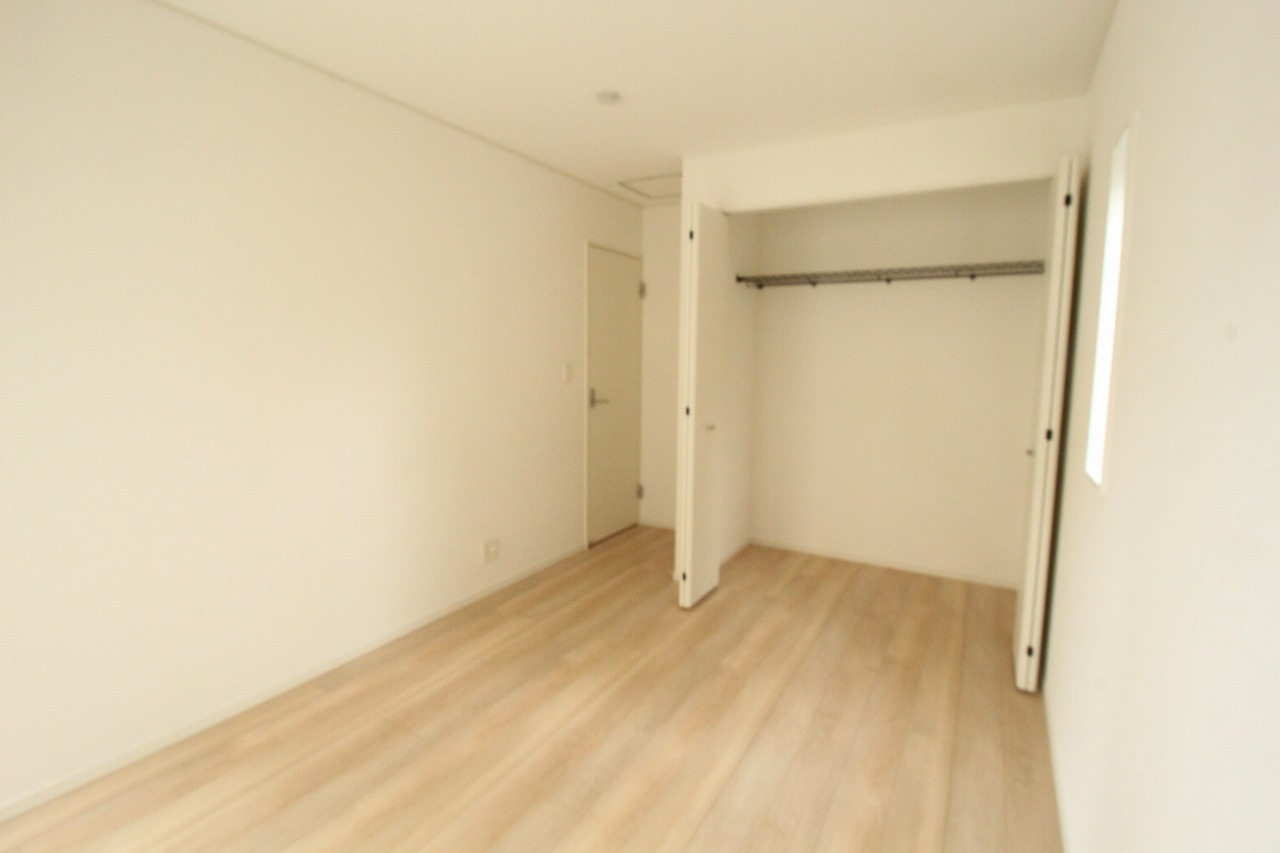 旭天神町第1　2号棟　2Fリビング（全2区画）の収納|1Ｆ　南の部屋　6.5帖