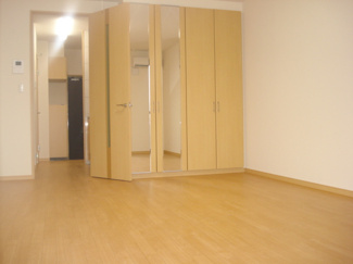 【洋室】 | プリムローズ | 洋室