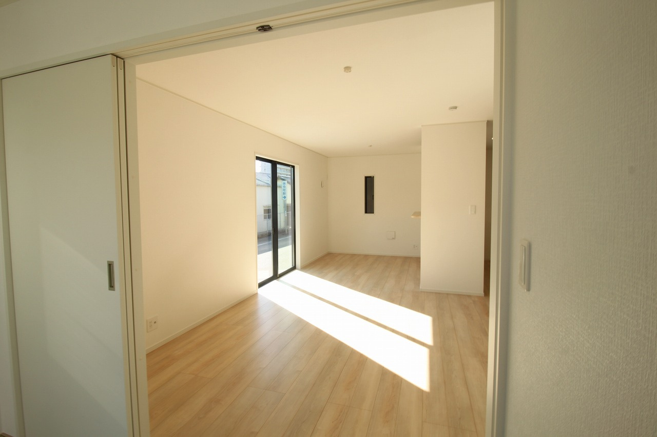 南国市大そね甲第1　新築戸建　1号棟　の居間・リビング|ＬＤＫ　16.0帖