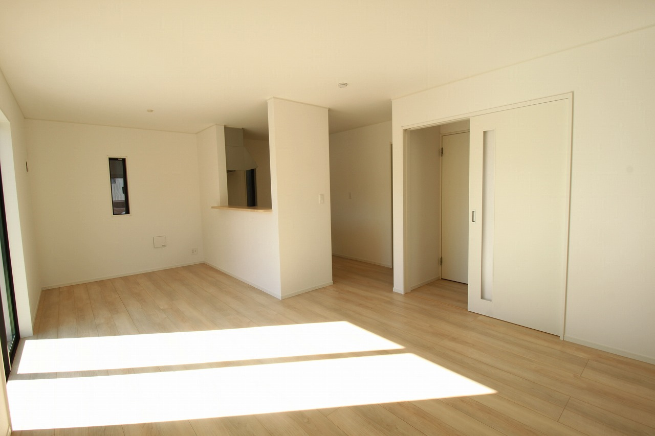 南国市大そね甲第1　新築戸建　1号棟　の居間・リビング|ＬＤＫ　16.0帖