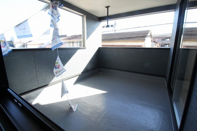 南国市大そね甲第1　新築戸建　1号棟　のバルコニー|2Ｆ　3.0帖　サンルーム