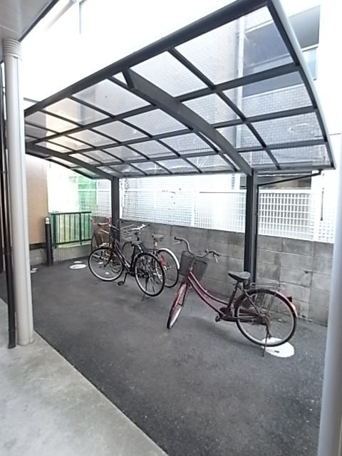 ハイツクレセントの外観