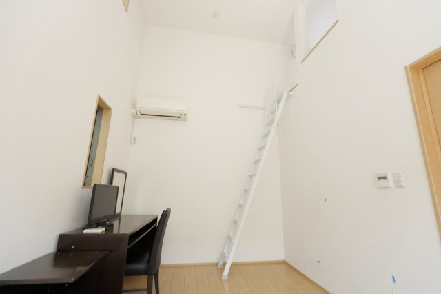 ウィング・ジムコB棟の洋室