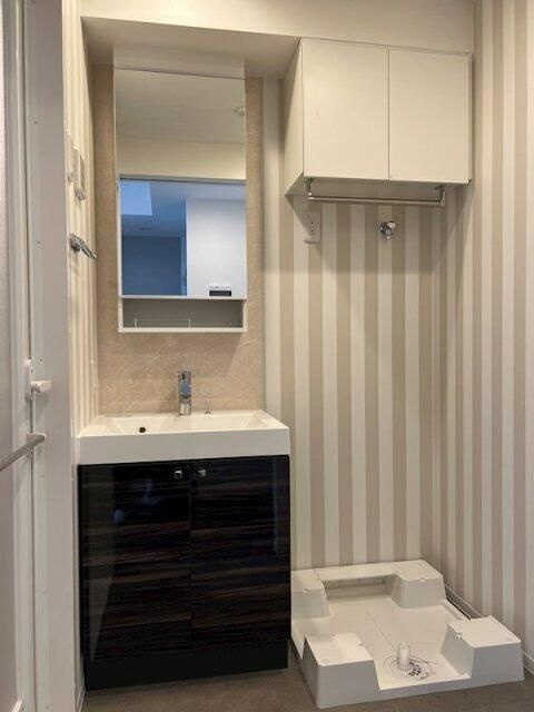 新品家具付きマンション台東３（ＫａＧｏｏｄ東京）の独立洗面台