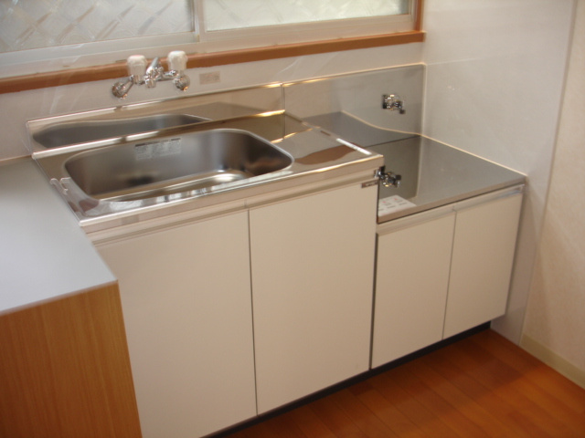 府中市多磨町１丁目のアパートのキッチン