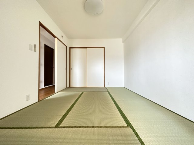 プロスパリティ扇の和室