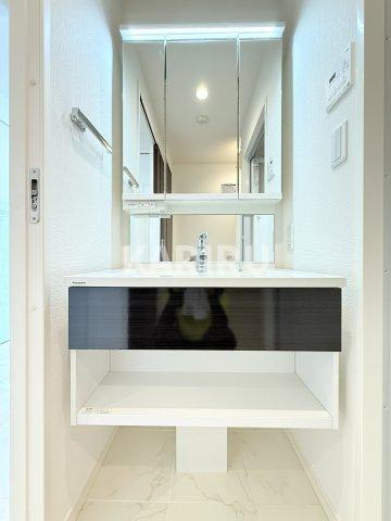 Innocent Doyamaの洗面所