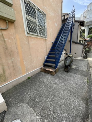 さくら横須賀中央のエントランス