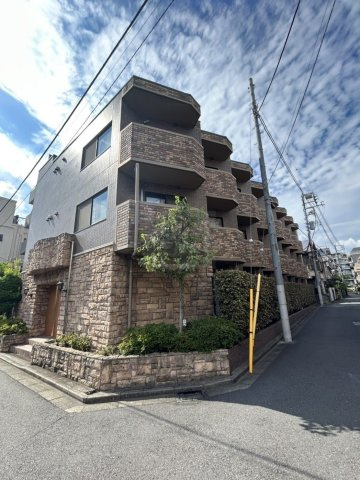 フェニックス芦花公園駅前弐番館の外観